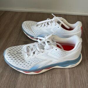 ⭐️Reebok FloatRide Sneakers, Women’s Size 6, NWOT